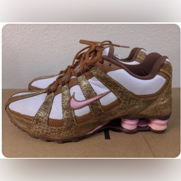 Pink & Gold retro shox 2006 - mint - Picture 1 of 4